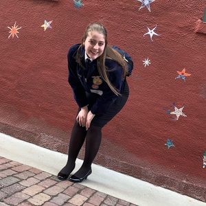 Meet your Posher, Michaela